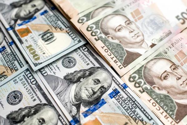Курс валют на 31 июля: евро в банках подешевел на 18 копеек, доллар на 5 копеек
Курс валют на 31 июля: евро в банках подешевел на 18 копеек, доллар на 5 копеек