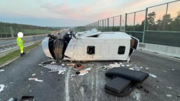 В Польше разбился автобус с украинцами, пассажиры в больнице В Польше разбился автобус с украинцами, пассажиры в больнице