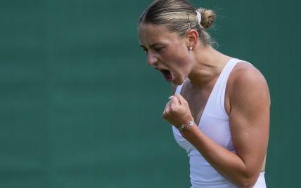 Костюк в матче-триллере совершила мегакамбэк и преодолела второй круг Wimbledon-2024
Костюк в матче-триллере совершила мегакамбэк и преодолела второй круг Wimbledon-2024