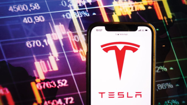Трейдеры потеряли более $3,5 млрд на шорт-позициях Tesla за два дня
Трейдеры потеряли более $3,5 млрд на шорт-позициях Tesla за два дня