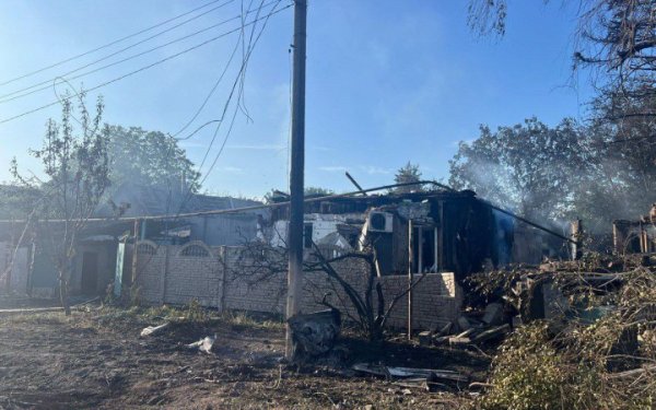 На Донеччині за добу внаслідок російських обстрілів 4 людини загинули й 5 отримали поранення
На Донеччині за добу внаслідок російських обстрілів 4 людини загинули й 5 отримали поранення