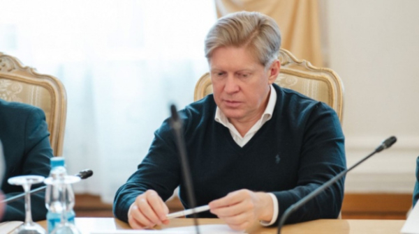 ФГИУ продал конфискованную у российского олигарха Шелкова агрокомпанию за 27 миллионов
ФГИУ продал конфискованную у российского олигарха Шелкова агрокомпанию за 27 миллионов