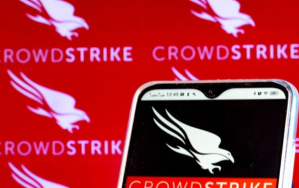 Акции CrowdStrike резко упали на фоне сбоя
Акции CrowdStrike резко упали на фоне сбоя