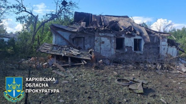 Российская армия совершила авиаудар по Великому Бурлуку на Харьковщине, есть пострадавший Российская армия совершила авиаудар по Великому Бурлуку на Харьковщине, есть пострадавший
