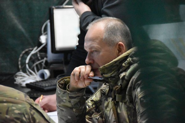 Головкому ЗСУ Олександру Сирському – 59. Що відомо про генерала та його бойовий шлях
Головкому ЗСУ Олександру Сирському – 59. Що відомо про генерала та його бойовий шлях