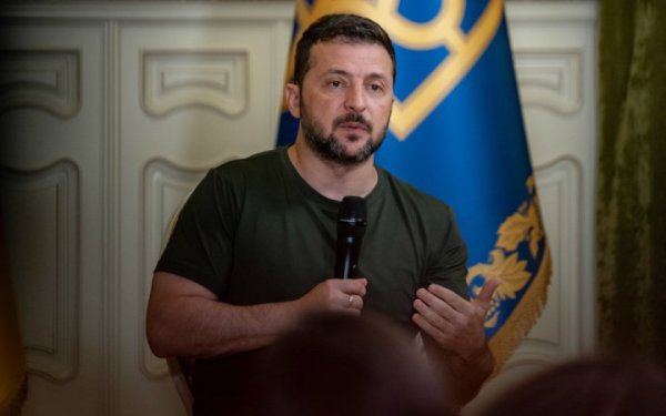 Президент заявив, що з’являється більше даних про убивцю Ірини Фаріон
Президент заявив, що з’являється більше даних про убивцю Ірини Фаріон