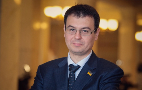 Резкие изменения и колебания на валютном рынке до конца года не ожидаются — Гетманцев
Резкие изменения и колебания на валютном рынке до конца года не ожидаются — Гетманцев