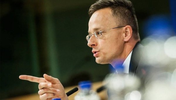 Угорщина готова розблокувати мільярди євро від ЄС для України в обмін на зняття санкцій з «Лукойла» Угорщина готова розблокувати мільярди євро від ЄС для України в обмін на зняття санкцій з «Лукойла»
