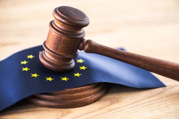 ЕС стал полноправным участником Реестра убытков для Украины
ЕС стал полноправным участником Реестра убытков для Украины