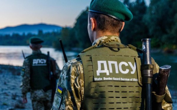 Прикордонники на Львівщині викрили два фіктивних подружжя
Прикордонники на Львівщині викрили два фіктивних подружжя