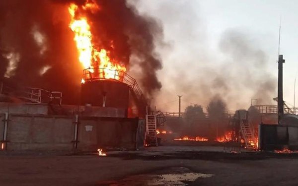 Безпілотники знову працювали по Краснодарському краю: влучання у нафтобази та вежу зв'язку
Безпілотники знову працювали по Краснодарському краю: влучання у нафтобази та вежу зв'язку