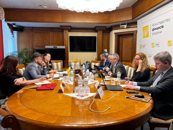 С начала полномасштабной войны Украина получила от МВФ $10,2 млрд
С начала полномасштабной войны Украина получила от МВФ $10,2 млрд