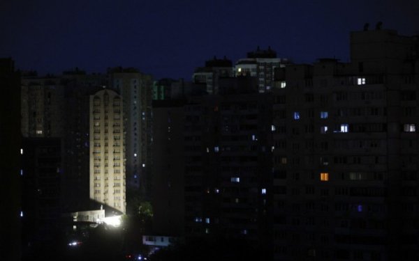 В Укренерго повідомили, як завтра вимикатимуть світло
В Укренерго повідомили, як завтра вимикатимуть світло