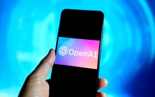 OpenAI тестує SearchGPT – нову пошукову систему на основі ШІ
OpenAI тестує SearchGPT – нову пошукову систему на основі ШІ