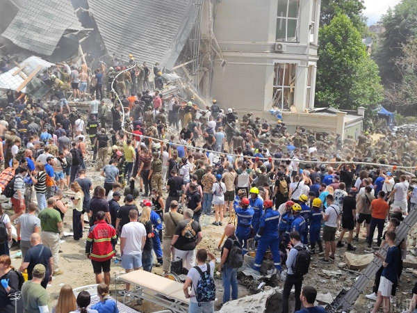 Стало відомо, як Охматдит оговтується після ракетного удару окупантів Стало відомо, як Охматдит оговтується після ракетного удару окупантів