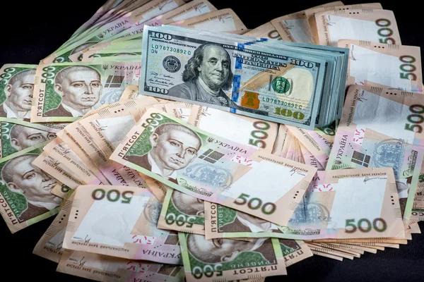 Официальный курс: НБУ снизил курс гривны на одну копейку
Официальный курс: НБУ снизил курс гривны на одну копейку
