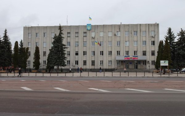 У Ніжині через нічну атаку РФ поранено цивільного, є влучання
У Ніжині через нічну атаку РФ поранено цивільного, є влучання