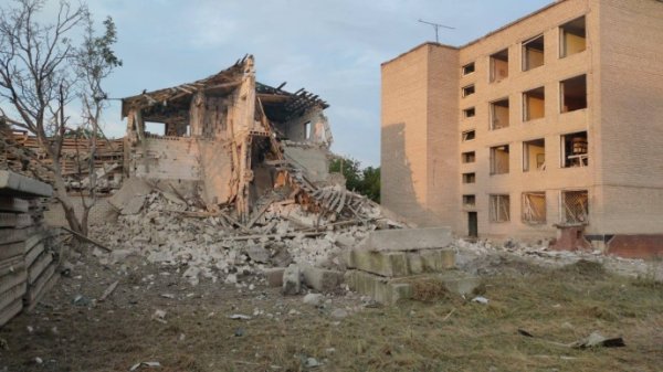 Россияне ударили по Чугуеву: 7 раненых, среди них ребенок Россияне ударили по Чугуеву: 7 раненых, среди них ребенок