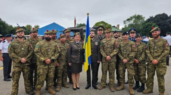 Украинские воины впервые приняли участие в параде в Торонто Украинские воины впервые приняли участие в параде в Торонто