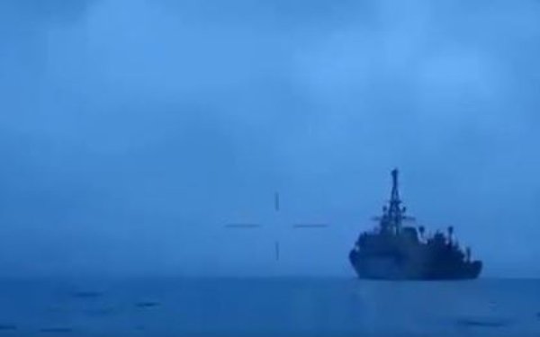 Біля Севастополя помітили російський розвідувальний корабель "Іван Хурс"
Біля Севастополя помітили російський розвідувальний корабель "Іван Хурс"