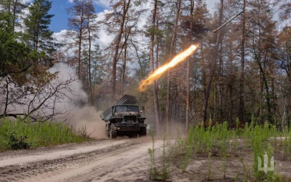 За добу на фронті відбулося 98 боїв. Основні зусилля ворог концентрує на Покровському напрямку
За добу на фронті відбулося 98 боїв. Основні зусилля ворог концентрує на Покровському напрямку