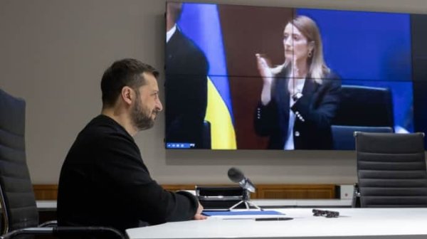 Зеленский выступил в Европарламенте: Мы должны сделать 2025-й годом мира Зеленский выступил в Европарламенте: Мы должны сделать 2025-й годом мира