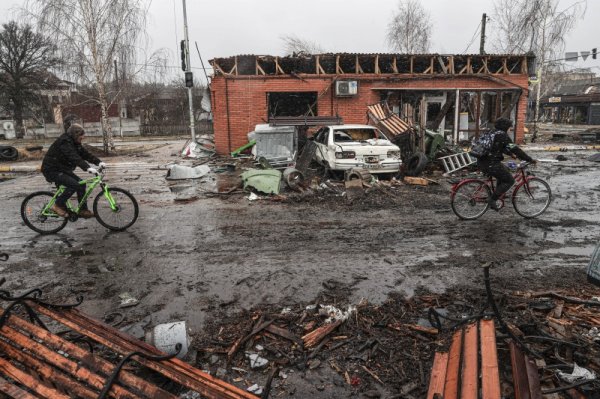1000 днів болю, поту та опору. Що пережили українці за час війни з Росією
1000 днів болю, поту та опору. Що пережили українці за час війни з Росією