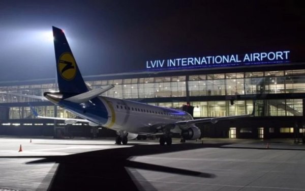 Віцепрем'єр заперечив відкриття авіасполучення в Україні
Віцепрем'єр заперечив відкриття авіасполучення в Україні