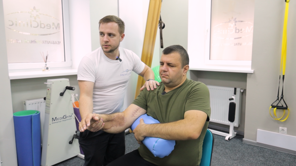 "Боліти буде ще довго". Як хірурги рятують життя військових після поранень на фронті
"Боліти буде ще довго". Як хірурги рятують життя військових після поранень на фронті
