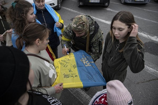 1000 днів болю, поту та опору. Що пережили українці за час війни з Росією
1000 днів болю, поту та опору. Що пережили українці за час війни з Росією