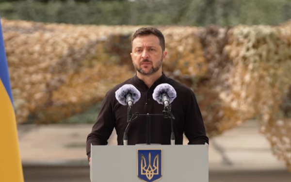 Зеленський заявив, що Україна повертатиме Крим дипломатичним шляхом
Зеленський заявив, що Україна повертатиме Крим дипломатичним шляхом