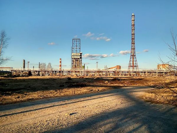 Державну частку у «Нафтохіміку Прикарпаття» вдруге виставили на торги за вдвічі меншою ціною Державну частку у «Нафтохіміку Прикарпаття» вдруге виставили на торги за вдвічі меншою ціною