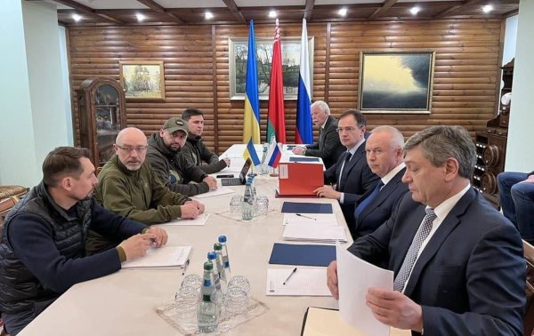 1000 днів болю, поту та опору. Що пережили українці за час війни з Росією
1000 днів болю, поту та опору. Що пережили українці за час війни з Росією