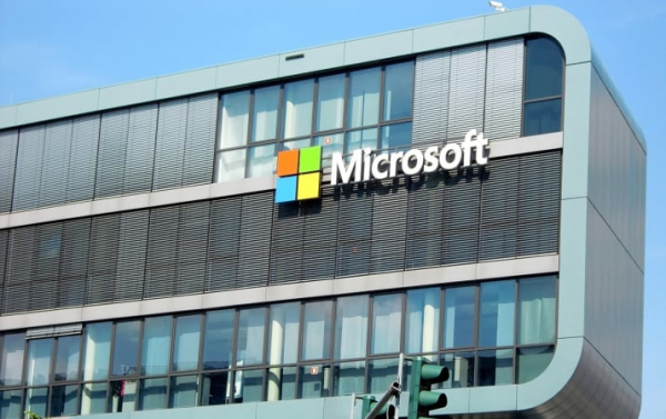 Доход Microsoft от искусственного интеллекта вырос на 175%
Доход Microsoft от искусственного интеллекта вырос на 175%
