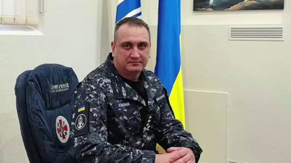 Командующий ВМС ответил Безуглому на упреки о "премиях генералитета" Командующий ВМС ответил Безуглому на упреки о "премиях генералитета"