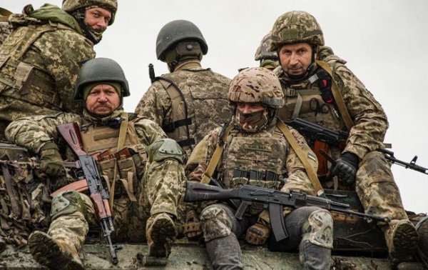 Росіяни втратили за добу майже 1600 солдатів і багато техніки, - Генштаб
Росіяни втратили за добу майже 1600 солдатів і багато техніки, - Генштаб