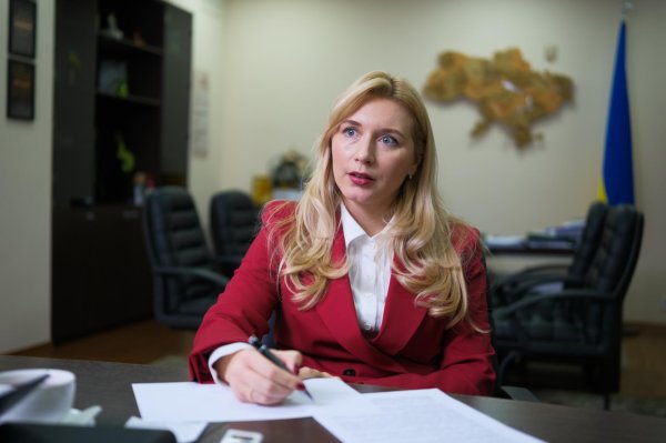 Юлія Жовтяк, Служба зайнятості: Тим, хто працює руками, готові платити 100 тисяч гривень і більше
Юлія Жовтяк, Служба зайнятості: Тим, хто працює руками, готові платити 100 тисяч гривень і більше