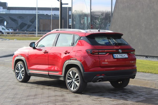 Тест-драйв Changan CS35 Plus: переваги та недоліки міського кросовера
Тест-драйв Changan CS35 Plus: переваги та недоліки міського кросовера