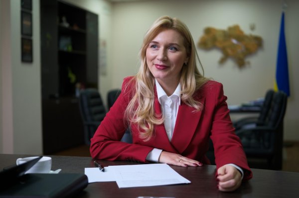Юлія Жовтяк, Служба зайнятості: Тим, хто працює руками, готові платити 100 тисяч гривень і більше
Юлія Жовтяк, Служба зайнятості: Тим, хто працює руками, готові платити 100 тисяч гривень і більше