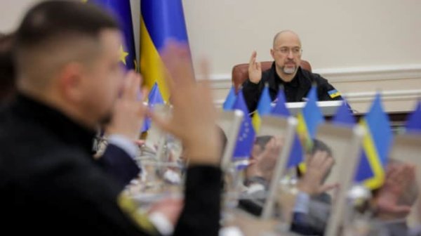 Кабмин вводит понятие "община-форпост" для поселений у линии фронта Кабмин вводит понятие "община-форпост" для поселений у линии фронта