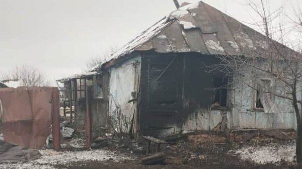Россияне атаковали Волчанск беспилотником: пострадал мужчина Россияне атаковали Волчанск беспилотником: пострадал мужчина