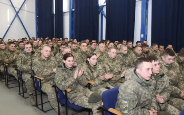 Міноборони подало заявки семи військових вишів на вступ до Європейського коледжу безпеки та оборони
Міноборони подало заявки семи військових вишів на вступ до Європейського коледжу безпеки та оборони