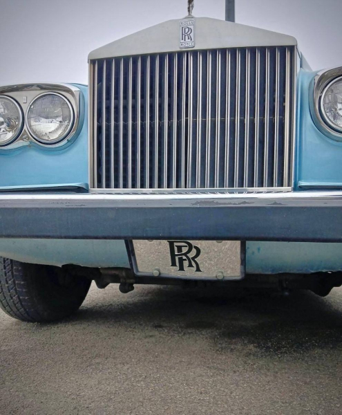 В Украину пытались незаконно ввезти элитный Rolls Royce 1976 года (фото)
В Украину пытались незаконно ввезти элитный Rolls Royce 1976 года (фото)