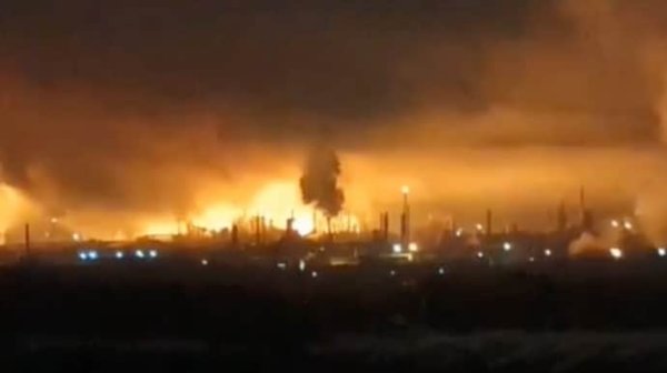 В РФ сообщили об атаке беспилотников на Нижегородский НПЗ В РФ сообщили об атаке беспилотников на Нижегородский НПЗ