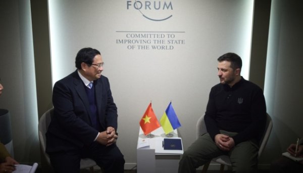 Зеленський у Давосі обговорив з прем’єром В’єтнаму економічну співпрацю Зеленський у Давосі обговорив з прем’єром В’єтнаму економічну співпрацю