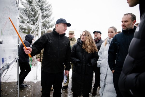 На кордоні з Польщею відкрили оновлений залізничний пункт пропуску На кордоні з Польщею відкрили оновлений залізничний пункт пропуску