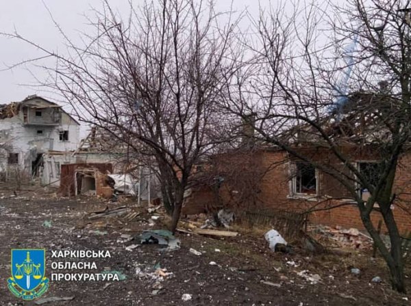 Тела двух погибших женщин достали из-под завалов в Купянске Тела двух погибших женщин достали из-под завалов в Купянске