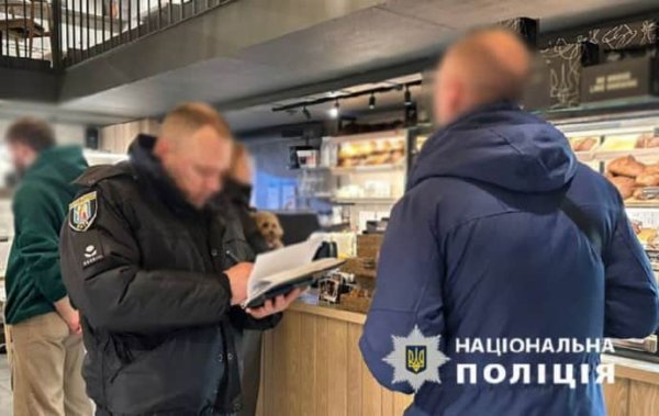 В кафе в центре Киева неизвестный устроил стрельбу: один человек ранен В кафе в центре Киева неизвестный устроил стрельбу: один человек ранен