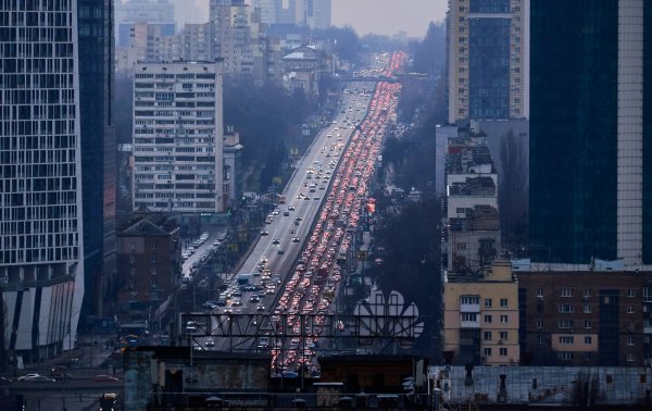 Для транспорту в Києві готують нові правила під час тривоги: які є варіанти і чи поїде метро
Для транспорту в Києві готують нові правила під час тривоги: які є варіанти і чи поїде метро