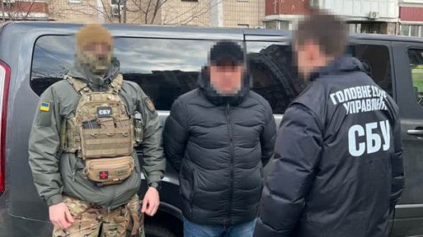 В Киеве задержали адвоката, который вербовал агентов для "ГРУ" В Киеве задержали адвоката, который вербовал агентов для "ГРУ"